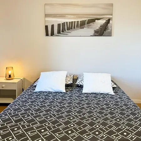 Semesterbostad Maison Authentique Coeur Des Volcans - 6 Pers *